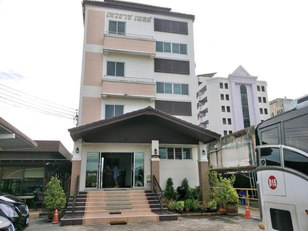 Taevaraj Place Phra Nakhon Si Ayutthaya Exterior foto